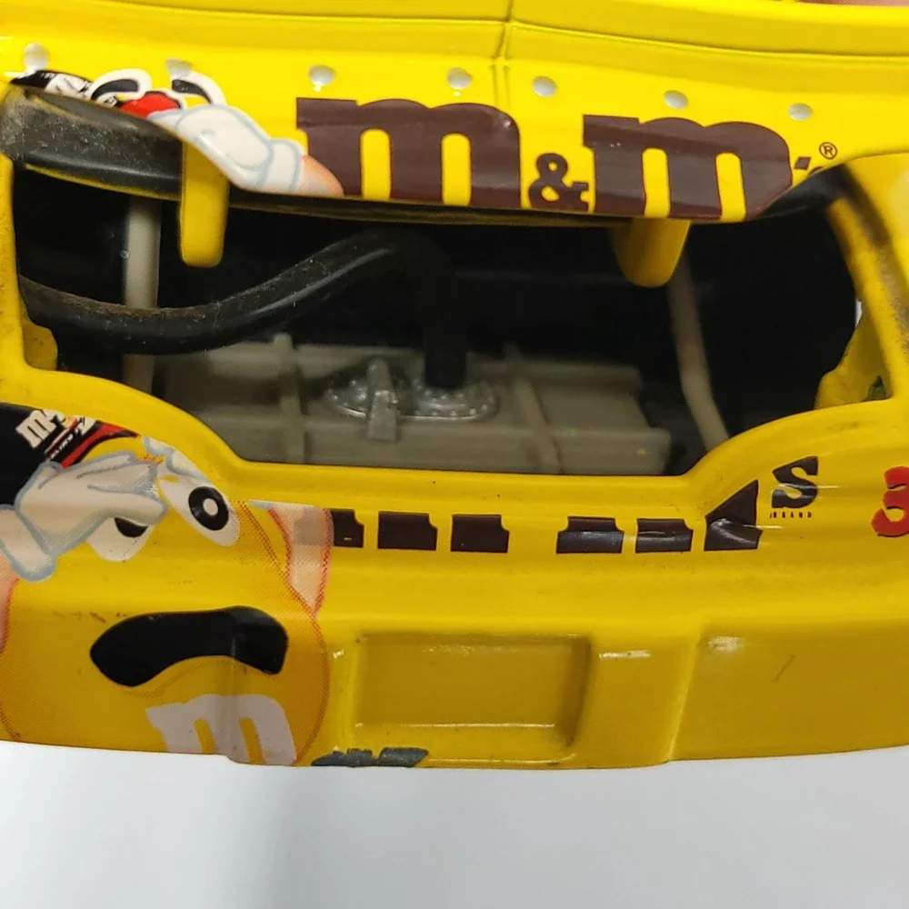 Action Ken Schrader 36 M&Ms 2000 Pontiac Grand Prix 1:24 Diecast NASCAR Car